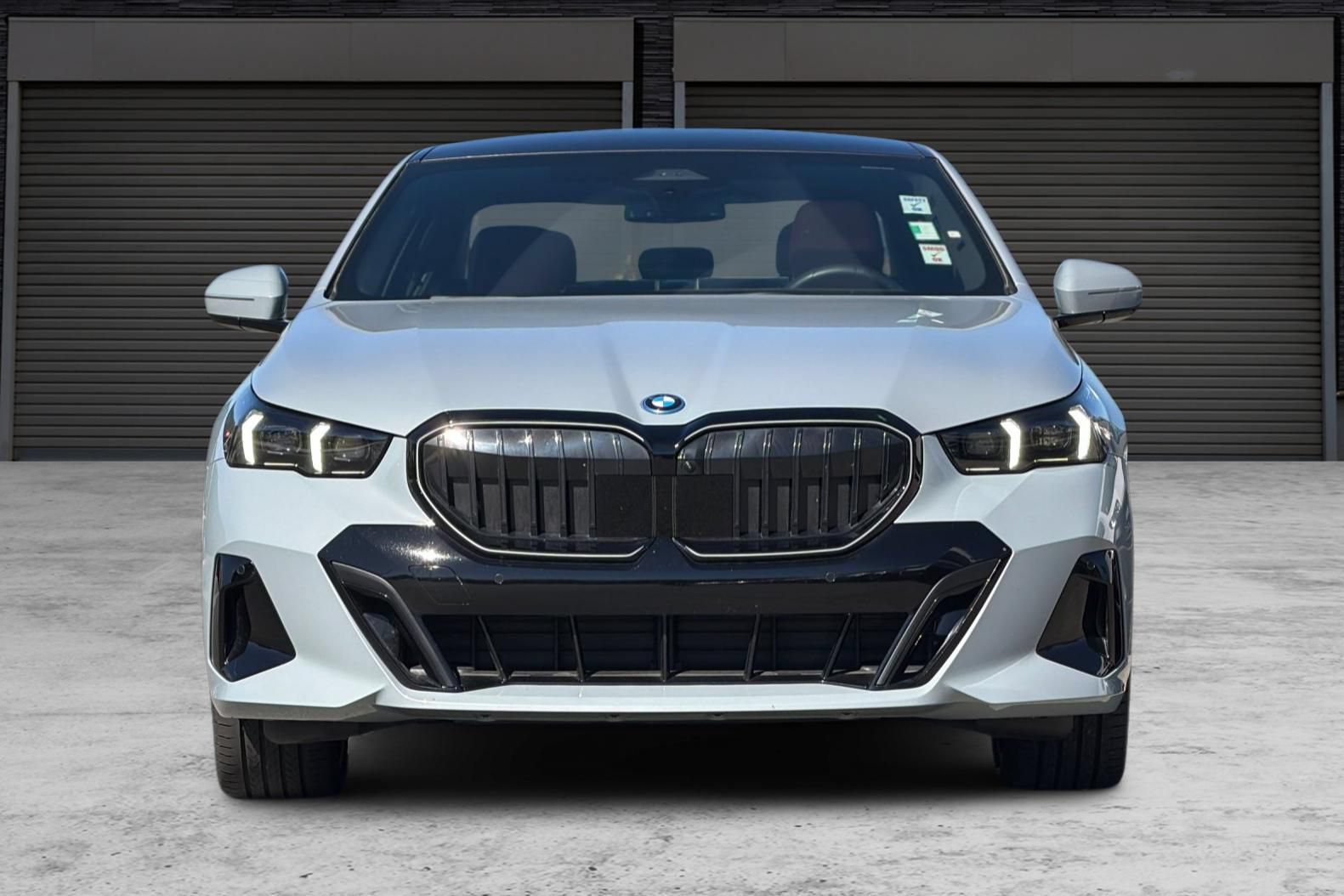 Used 2026 BMW 550e xDrive AWD/4WD image 10