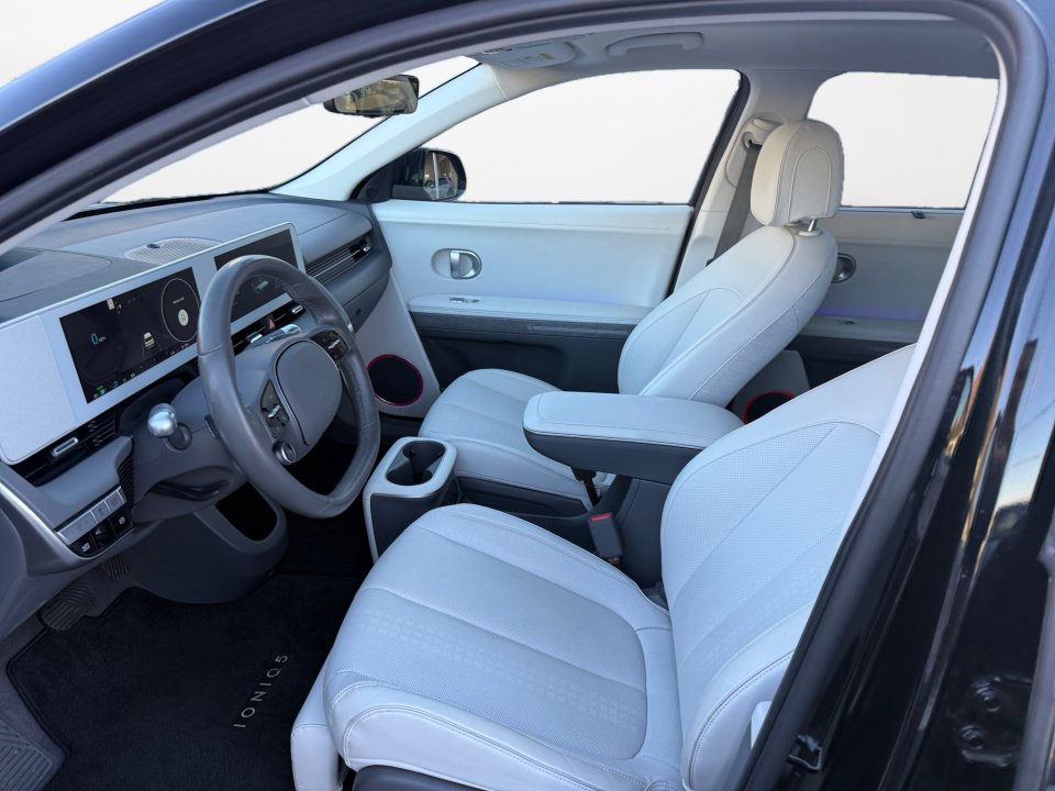 Certified 2024 Hyundai Ioniq 5 Limited image 9