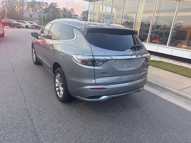 Used 2024 Buick Enclave Avenir AWD/4WD image 8