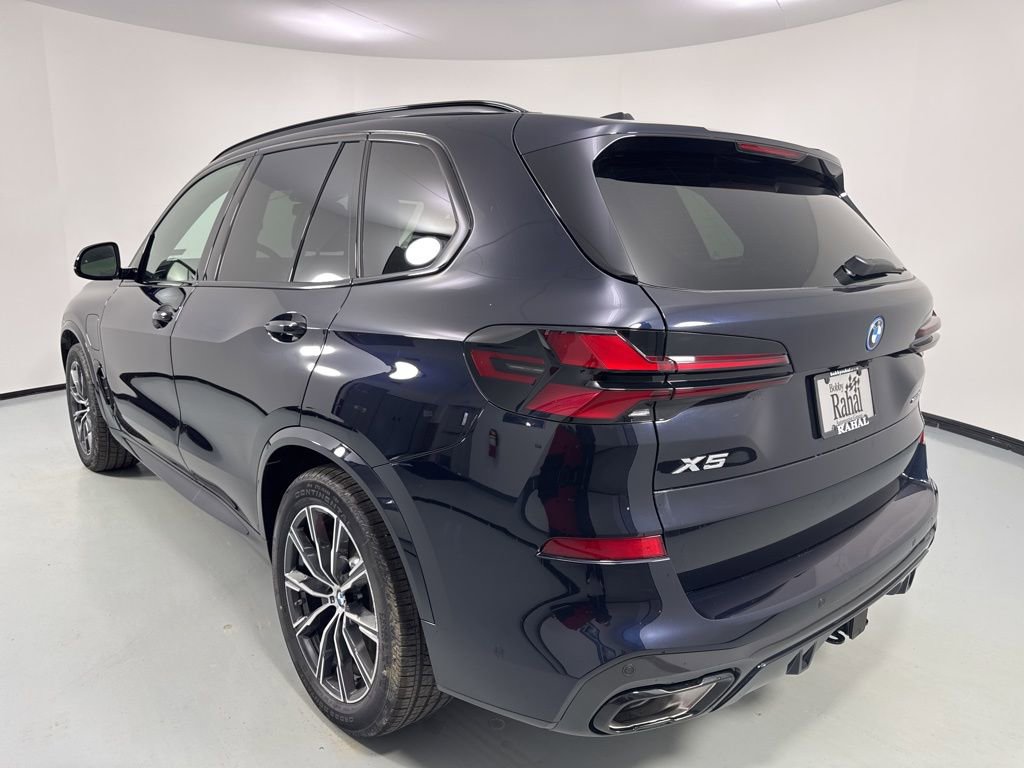 New 2026 BMW X5 xDrive50e w/ M Sport Package AWD/4WD image 5