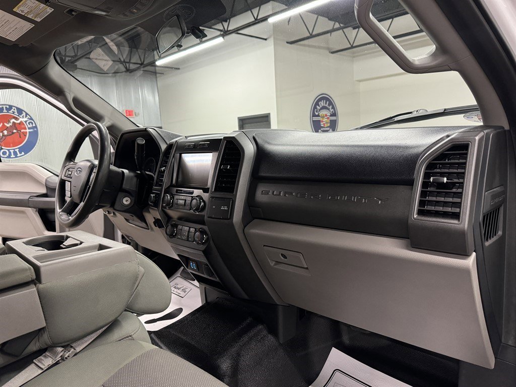 Used 2019 Ford F450 XL w/ Power Equipment Group image 38