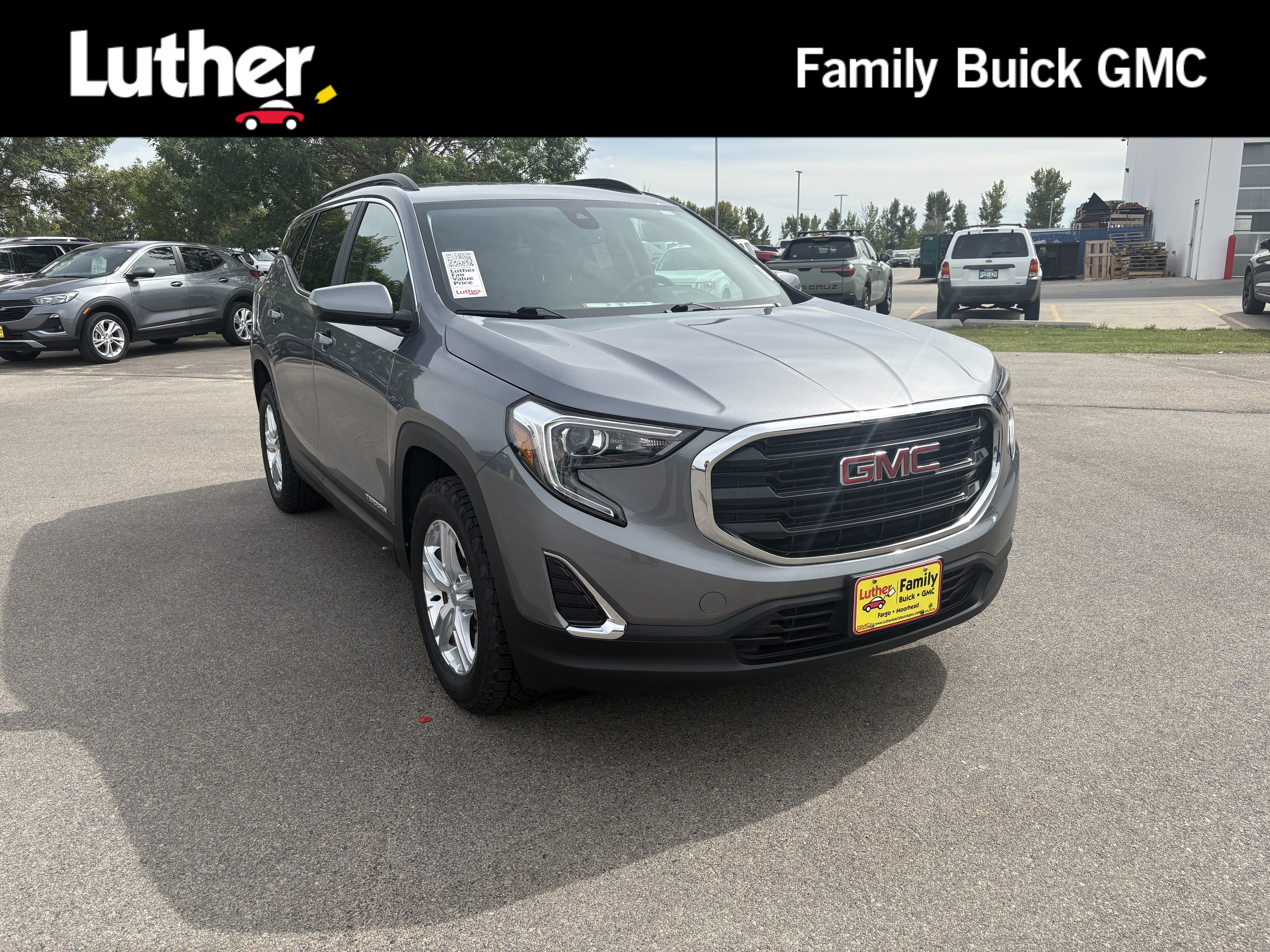 Used 2021 GMC Terrain SLE w/ Driver Convenience Package AWD/4WD image 1