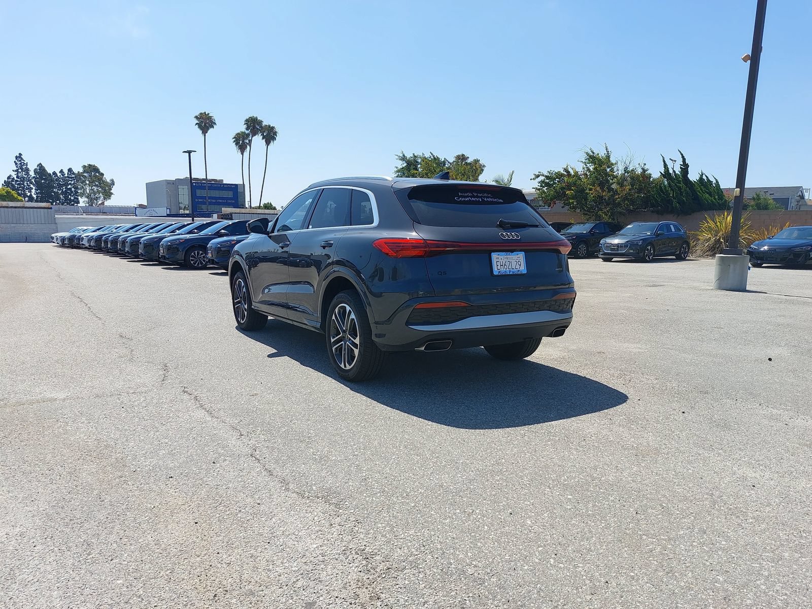Used 2025 Audi Q5 Premium w/ Convenience Package AWD/4WD image 4