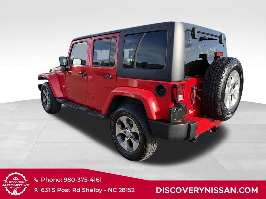 Used 2017 Jeep Wrangler Unlimited Sahara w/ Connectivity Group image 9