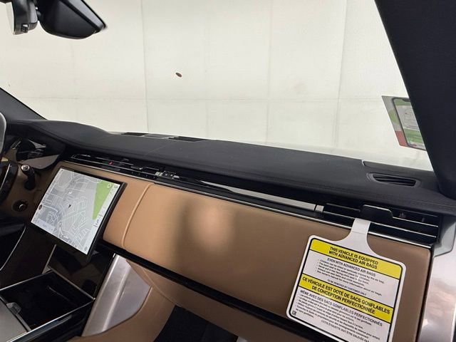 New 2025 Land Rover Range Rover SE image 31