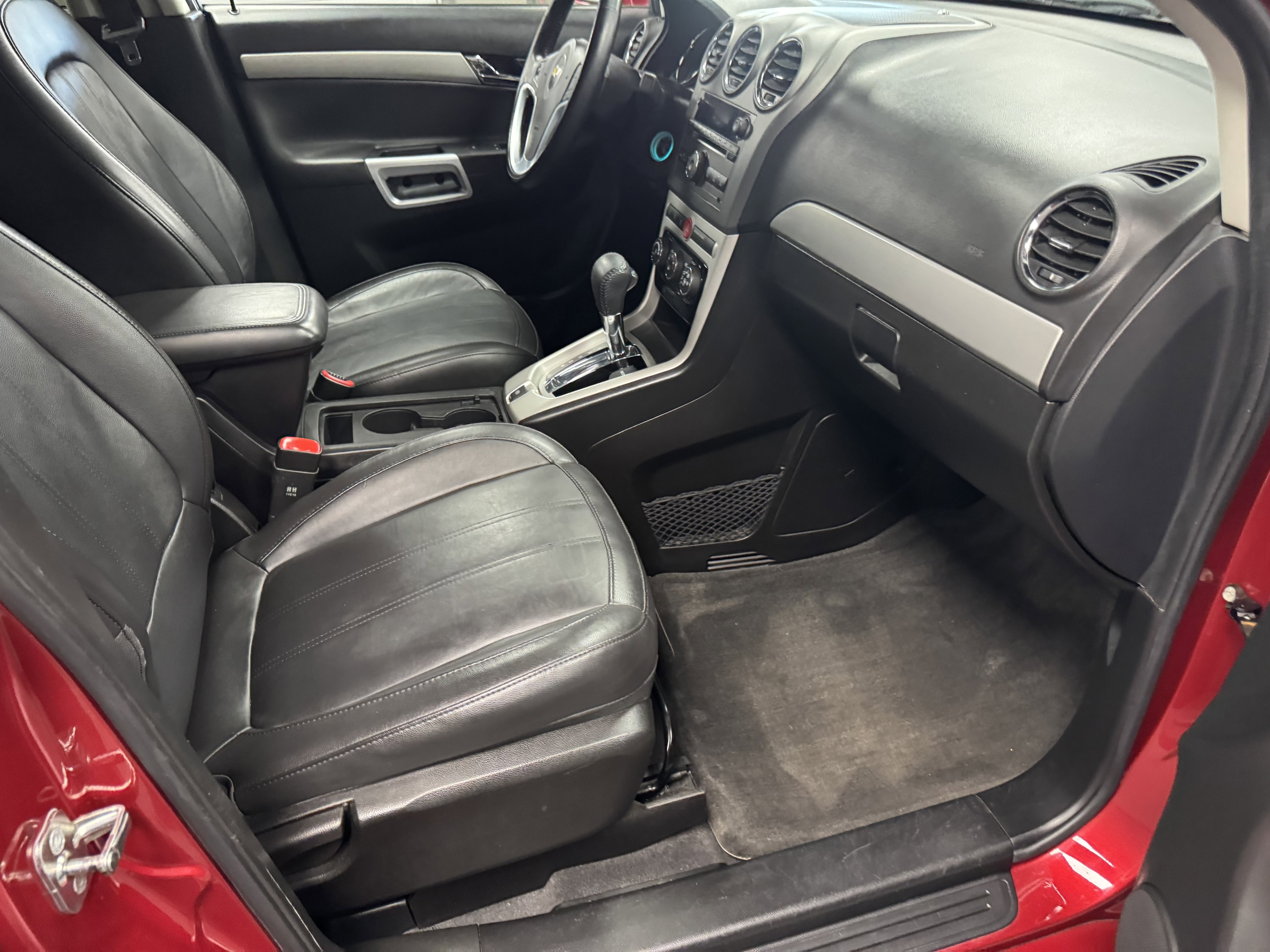 Used 2012 Chevrolet Captiva Sport LTZ image 12