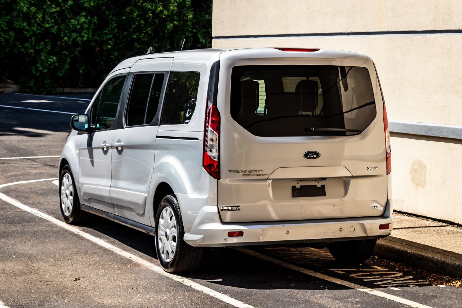 Used 2021 Ford Transit Connect XLT FWD image 6