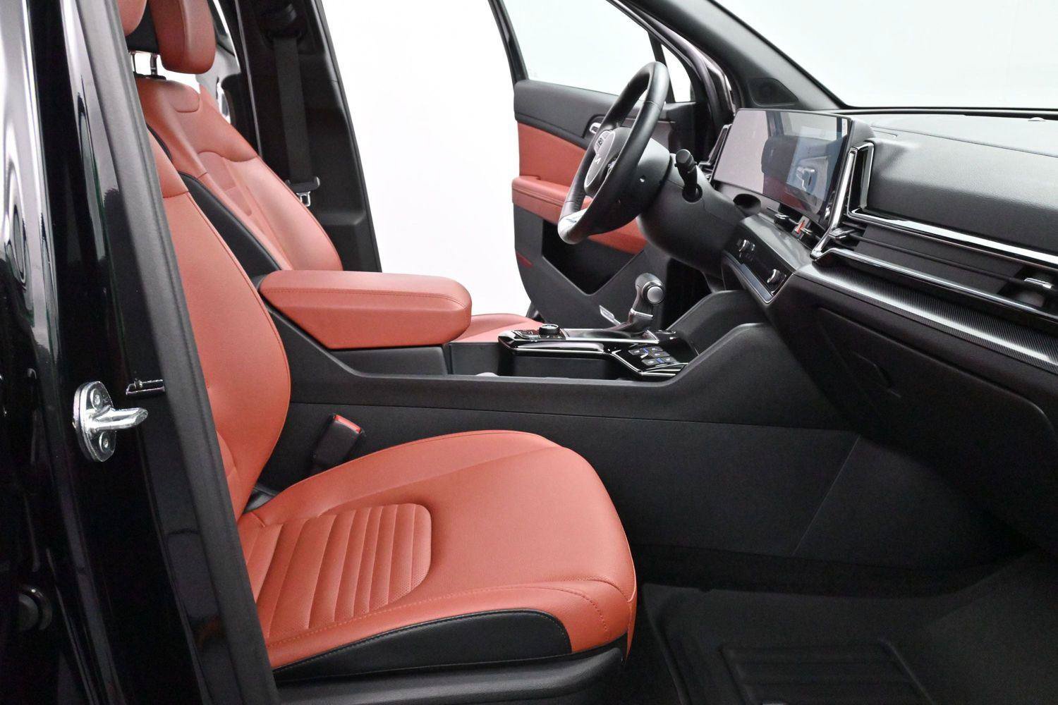 Used 2024 Kia Sportage SX FWD image 33