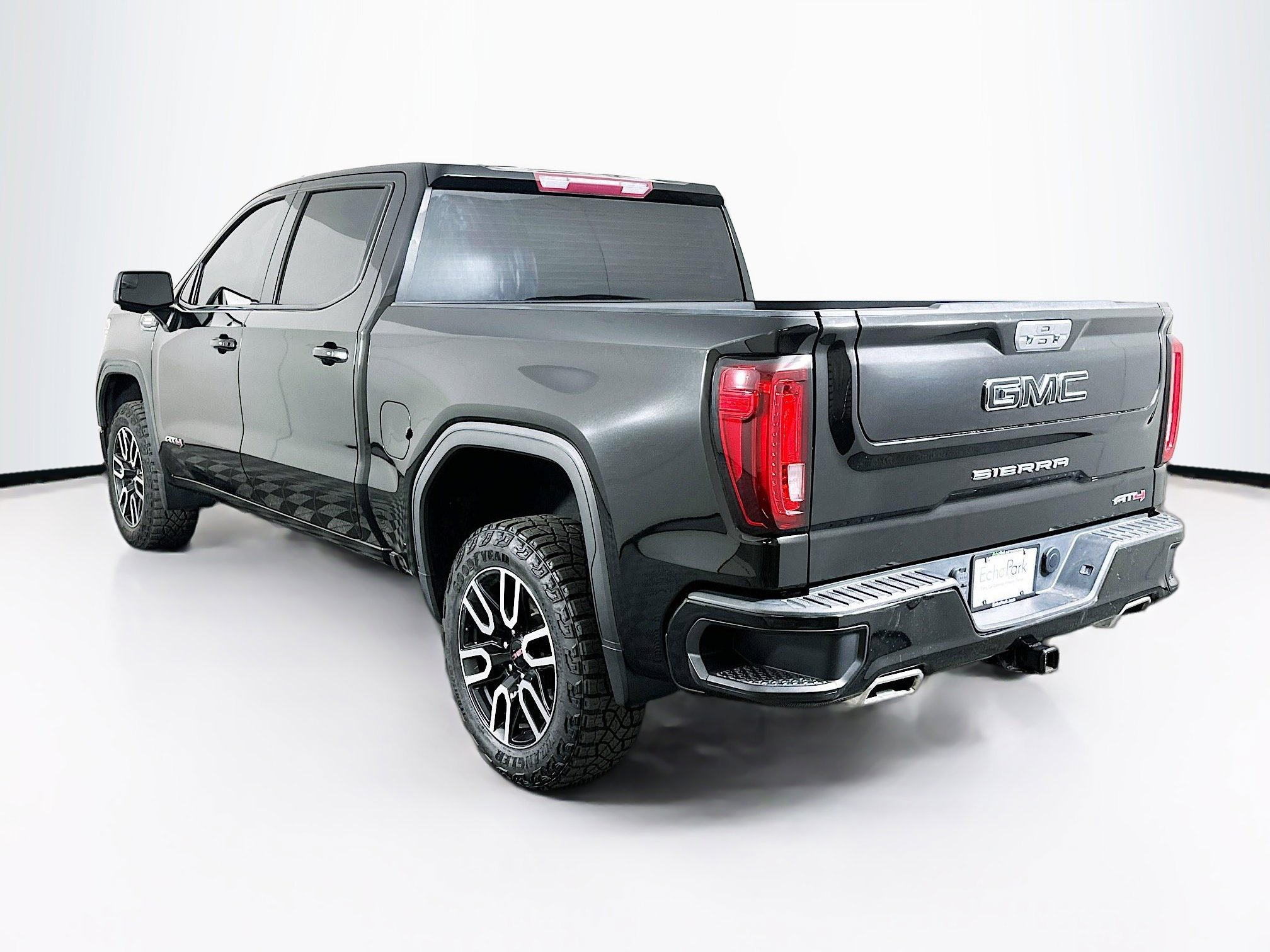 Used 2021 GMC Sierra 1500 AT4 image 5