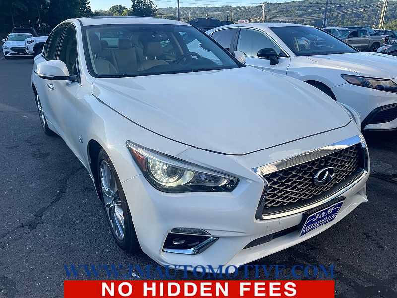 Used 2019 INFINITI Q50 Luxe w/ Essential Package (3.0T Luxe) AWD/4WD image 5