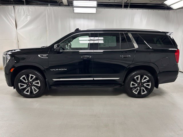 Used 2021 GMC Yukon SLT w/ SLT Luxury Plus Package AWD/4WD image 8