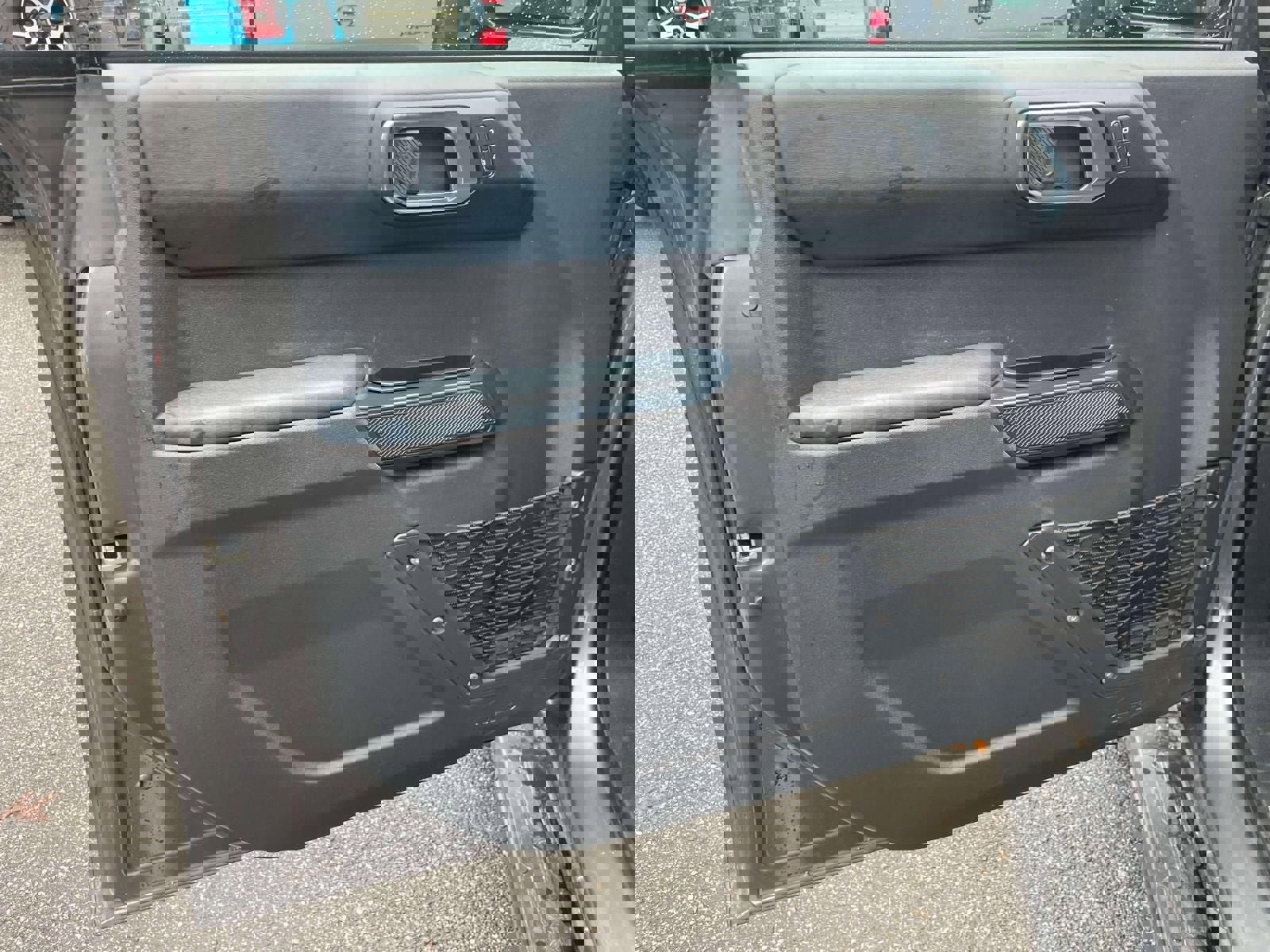 Used 2024 Ford Bronco Outer Banks image 16