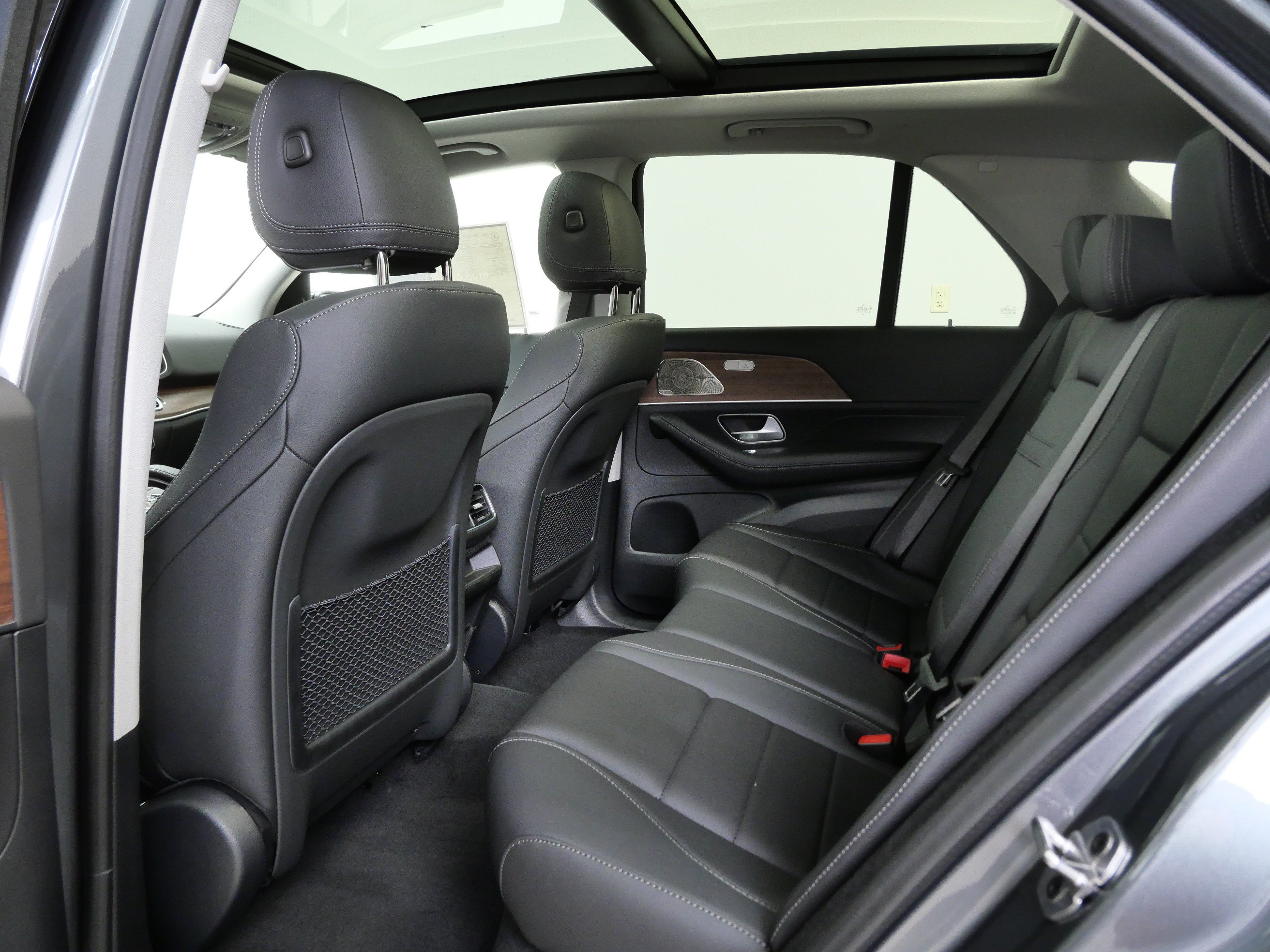 New 2026 Mercedes-Benz GLE 350 4MATIC image 9