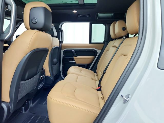 New 2026 Land Rover Defender 110 X-Dynamic SE image 28
