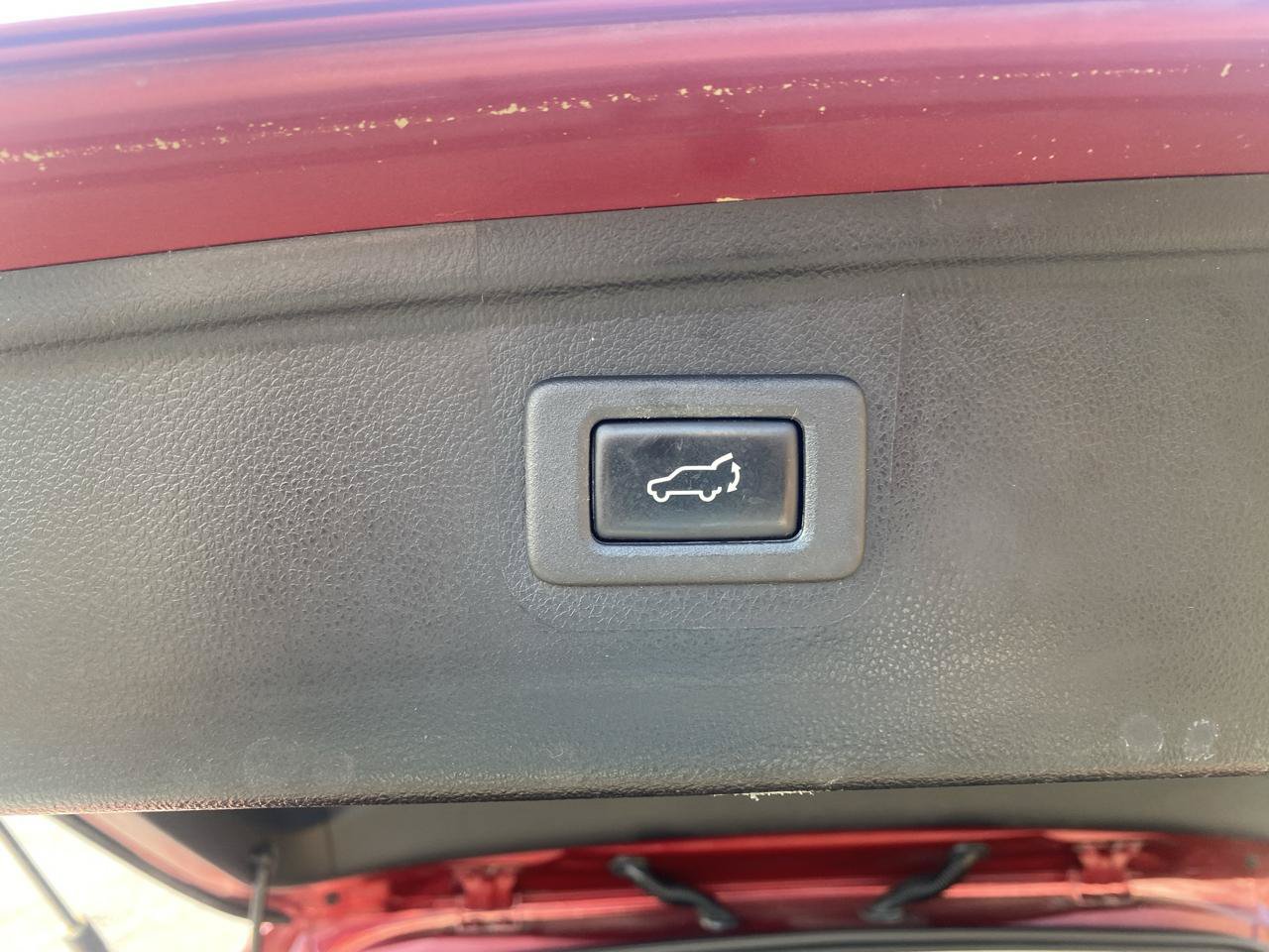 Used 2015 Subaru Outback 2.5i Premium AWD/4WD image 8