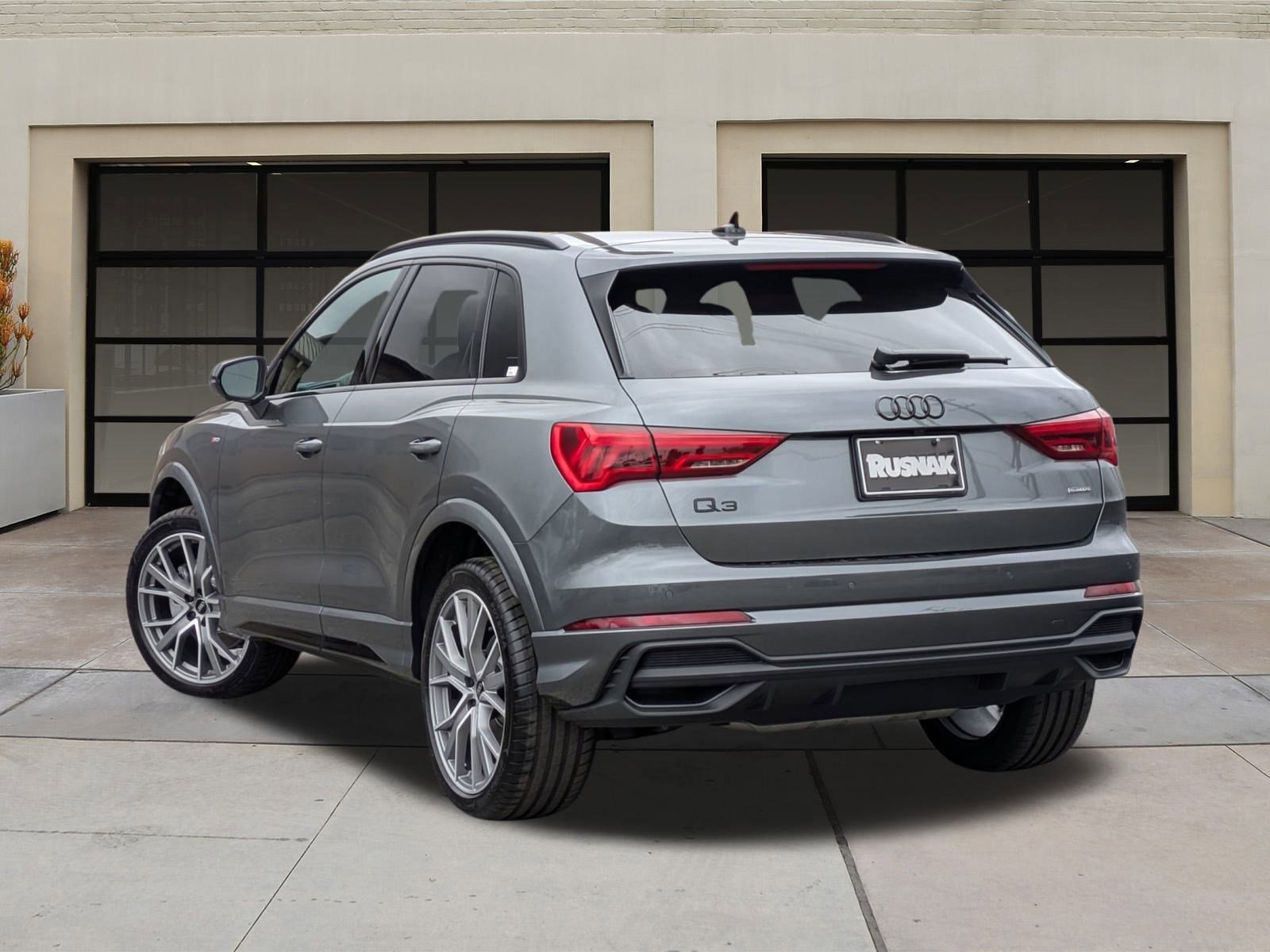 New 2025 Audi Q3 2.0T Premium Plus image 3