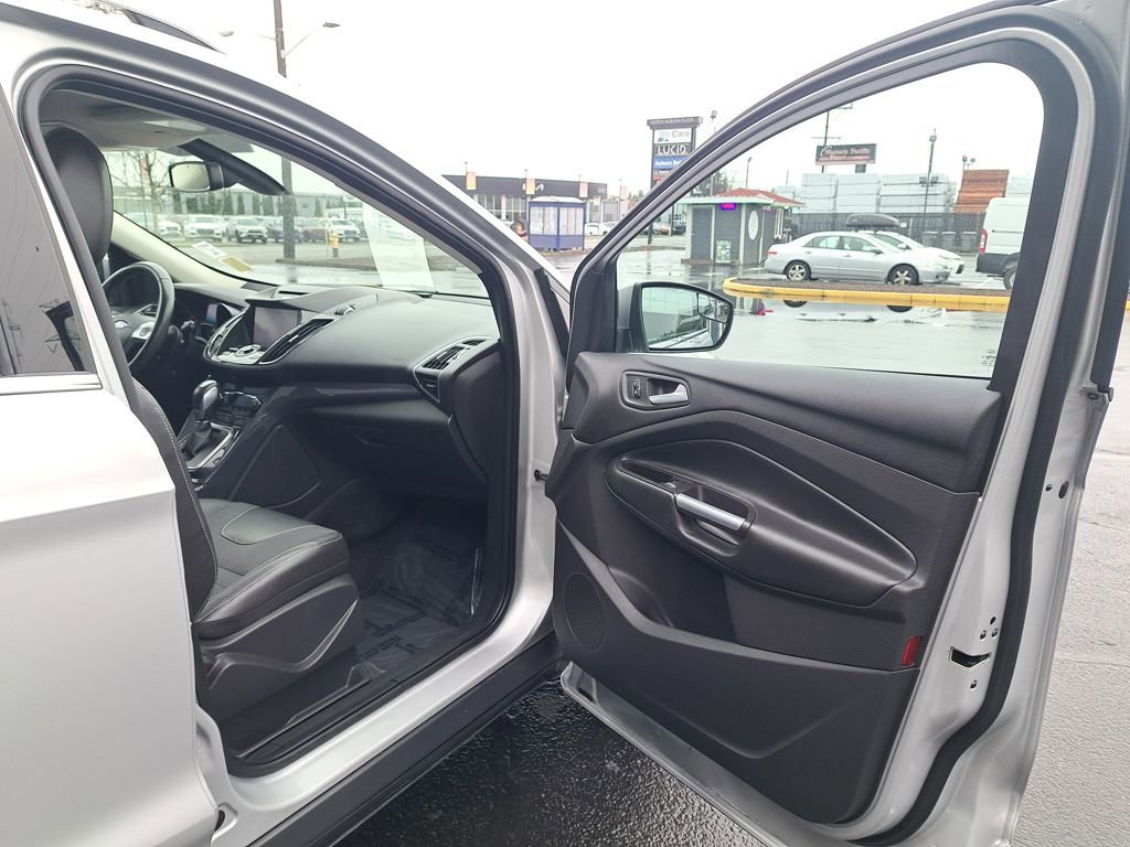 Used 2013 Ford Escape Titanium image 16