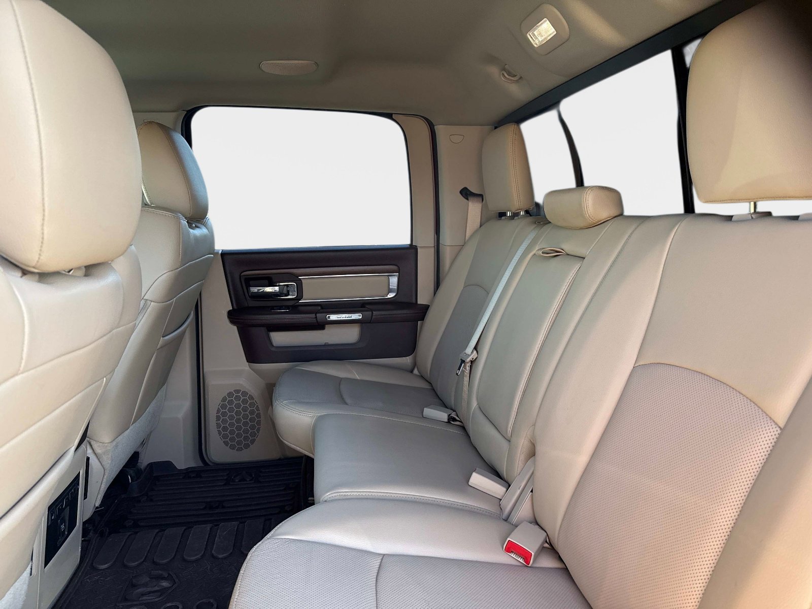 Used 2017 RAM 1500 Laramie w/ Convenience Group image 14