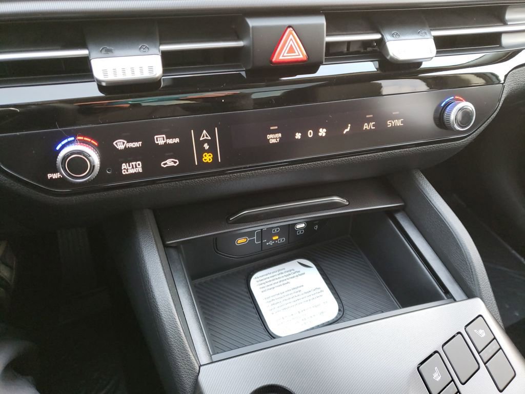 New 2026 Kia Sportage EX w/ EX Panoramic Sunroof Package image 23