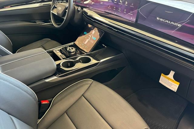 New 2026 Cadillac Escalade Sport AWD/4WD image 18