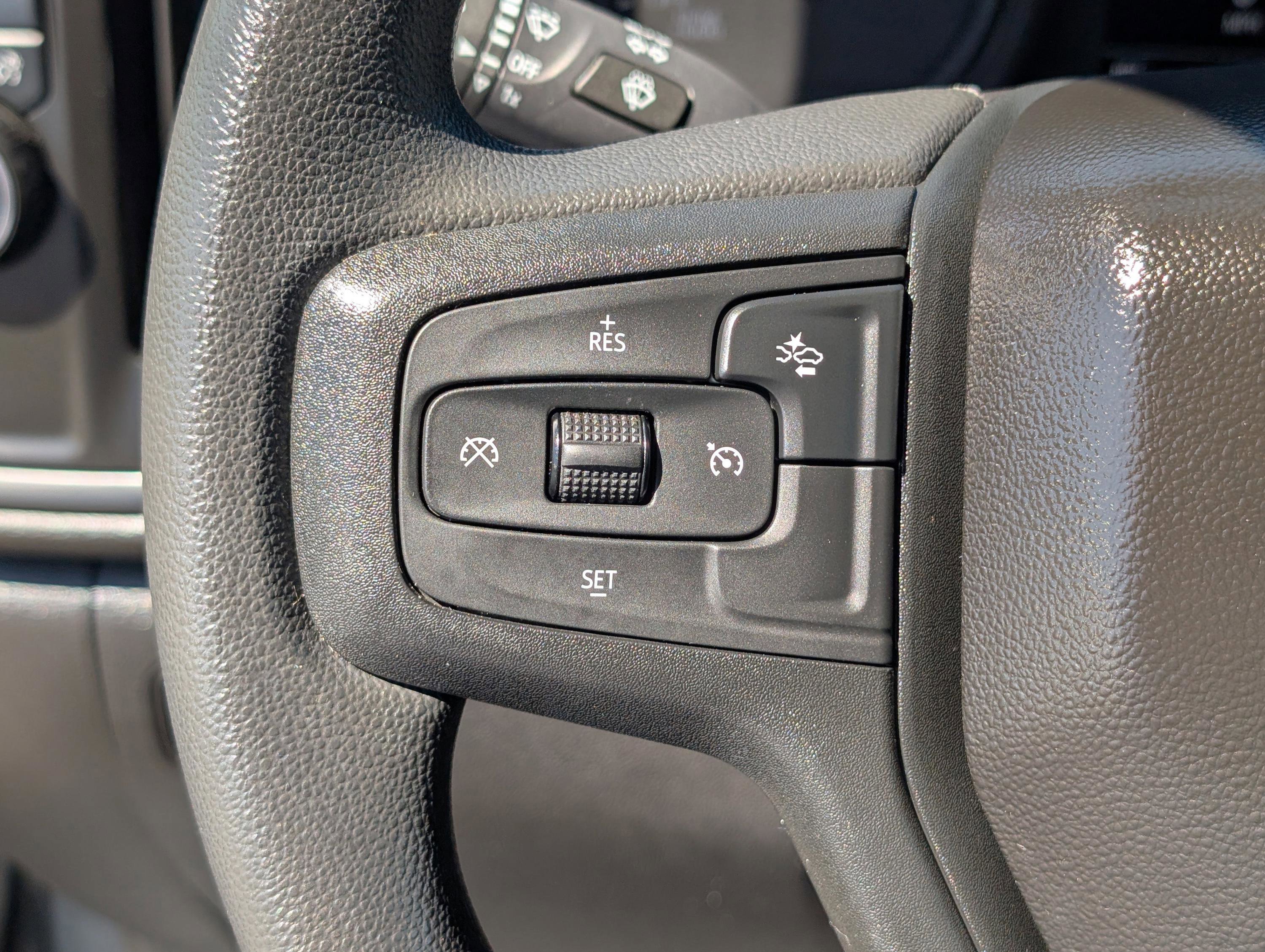 Used 2025 Chevrolet Silverado 1500 Custom image 18
