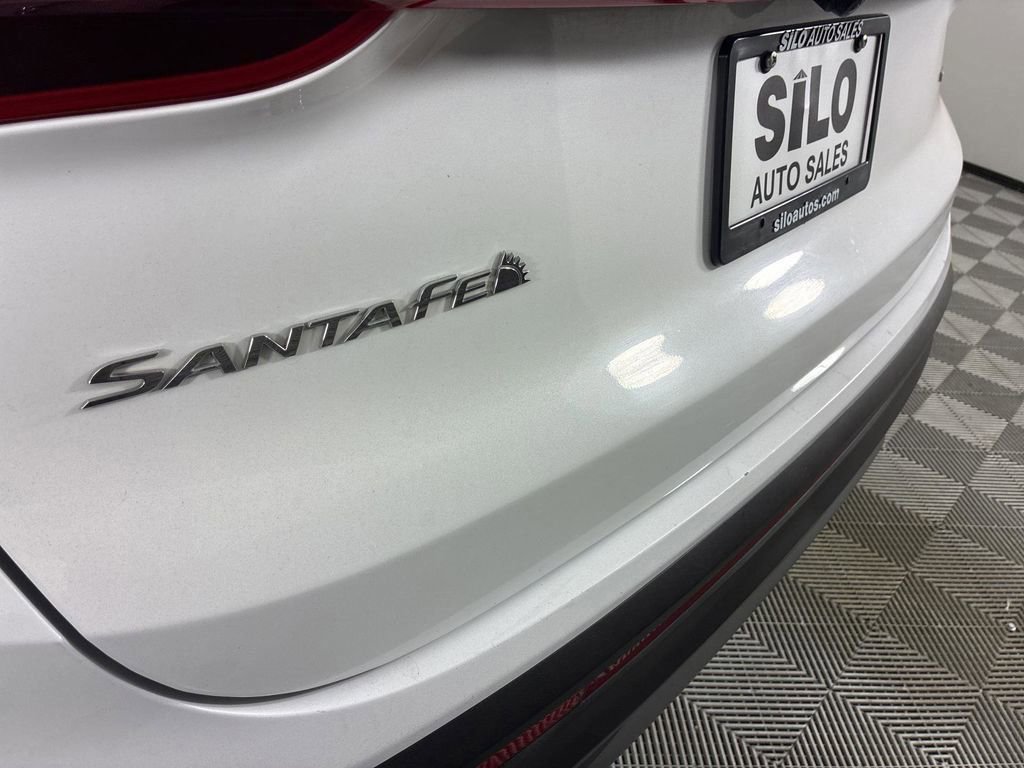 Used 2023 Hyundai Santa Fe SEL w/ Premium Package image 7