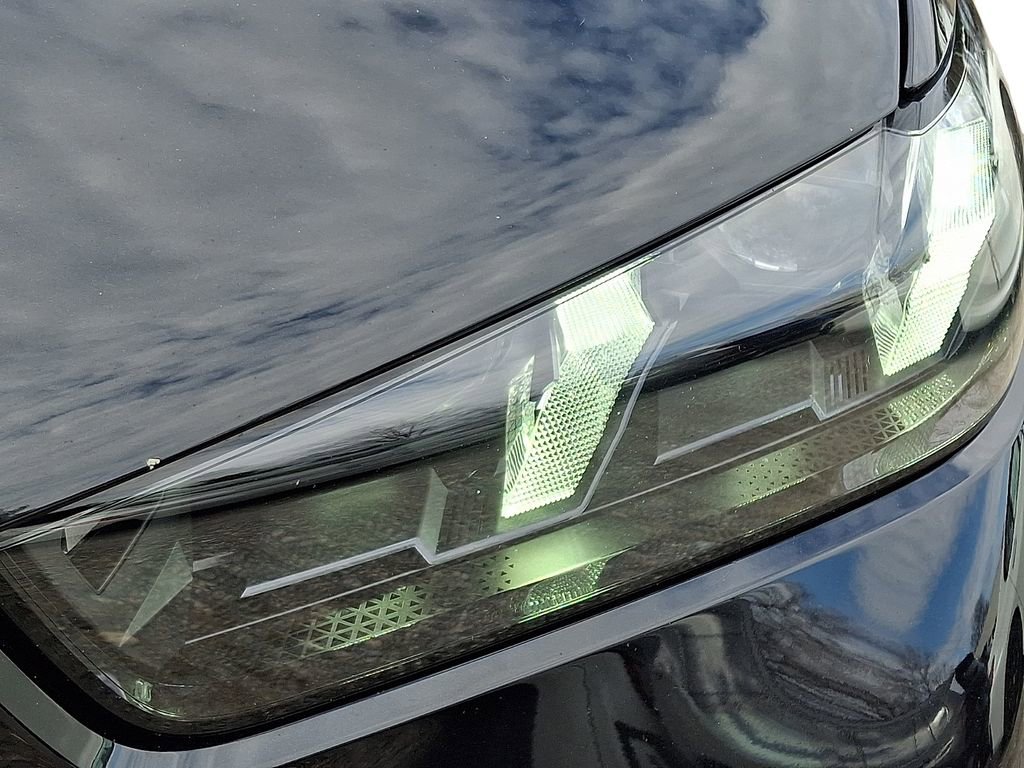 Used 2024 BMW X5 xDrive40i w/ M Sport Package image 10