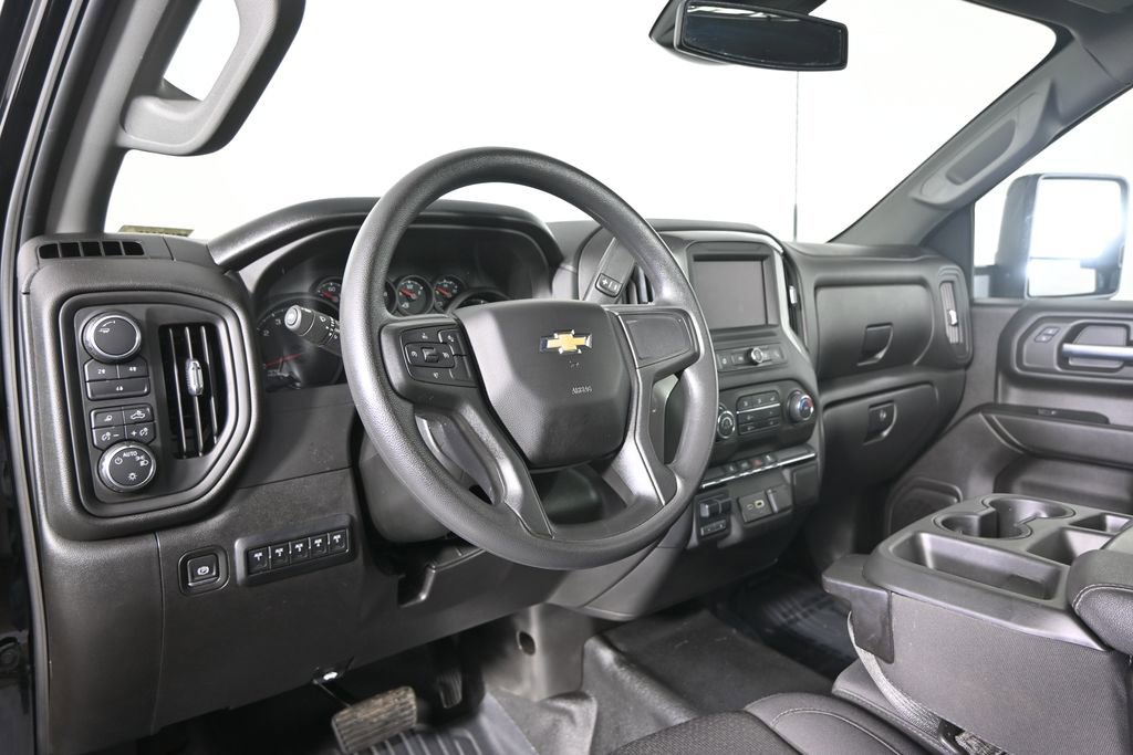 Used 2025 Chevrolet Silverado 3500 W/T image 22