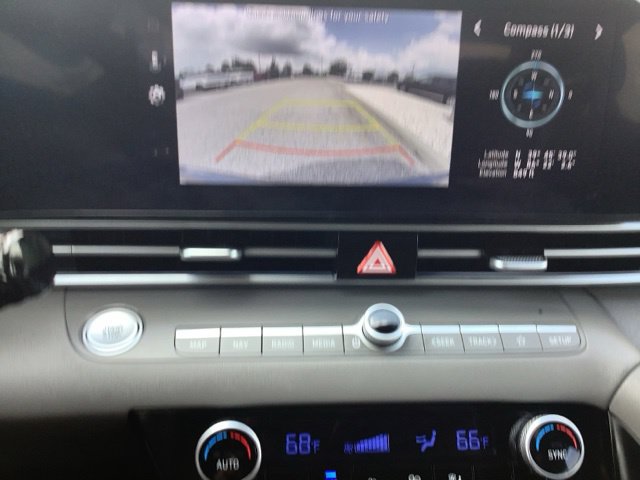 Certified 2024 Hyundai Elantra SEL FWD image 24