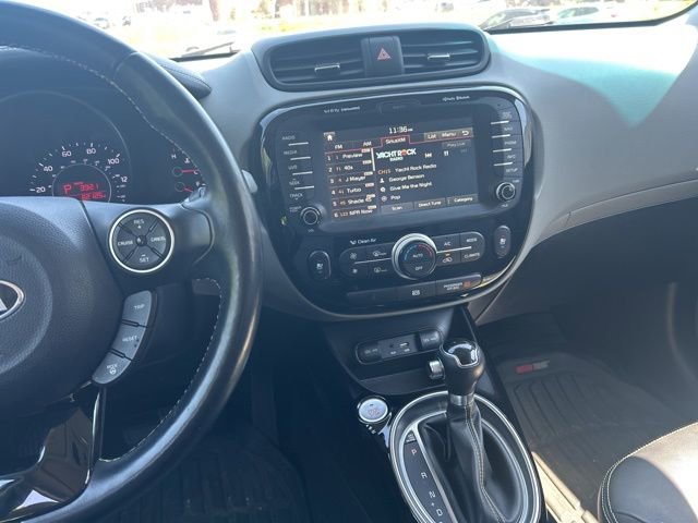 Used 2016 Kia Soul + w/ Primo Package FWD image 16