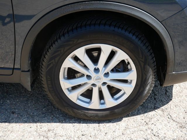 Used 2016 Nissan Rogue SV w/ SV Moonroof Package AWD/4WD image 7