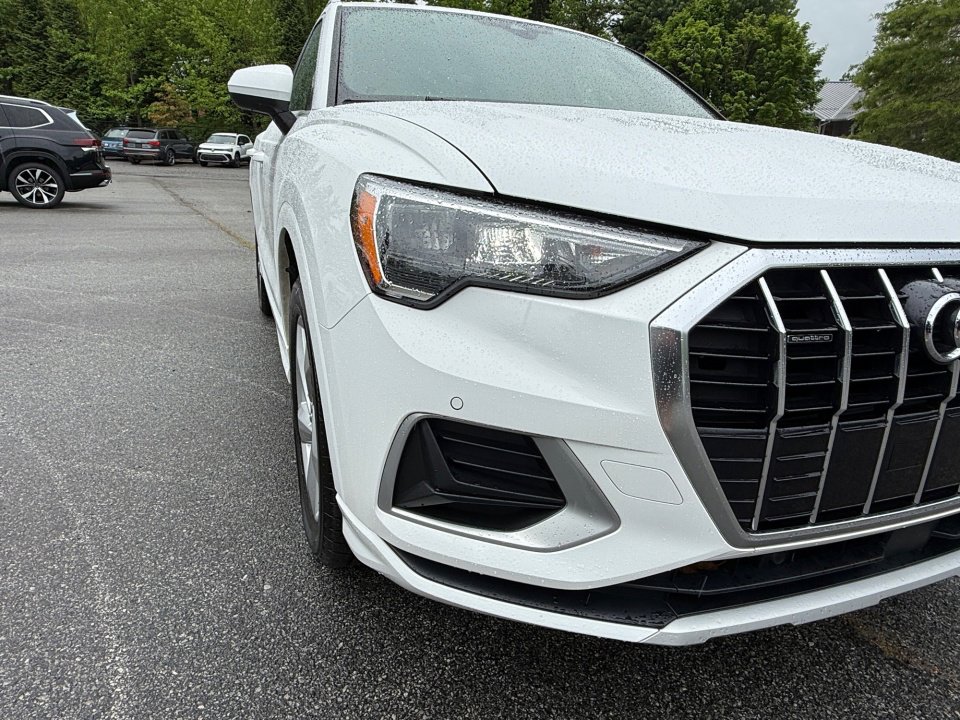 Used 2020 Audi Q3 2.0T Premium w/ Convenience Package AWD/4WD image 24