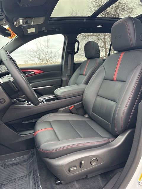 Used 2024 Chevrolet Traverse RS w/ LPO, Floor Liner Package image 38