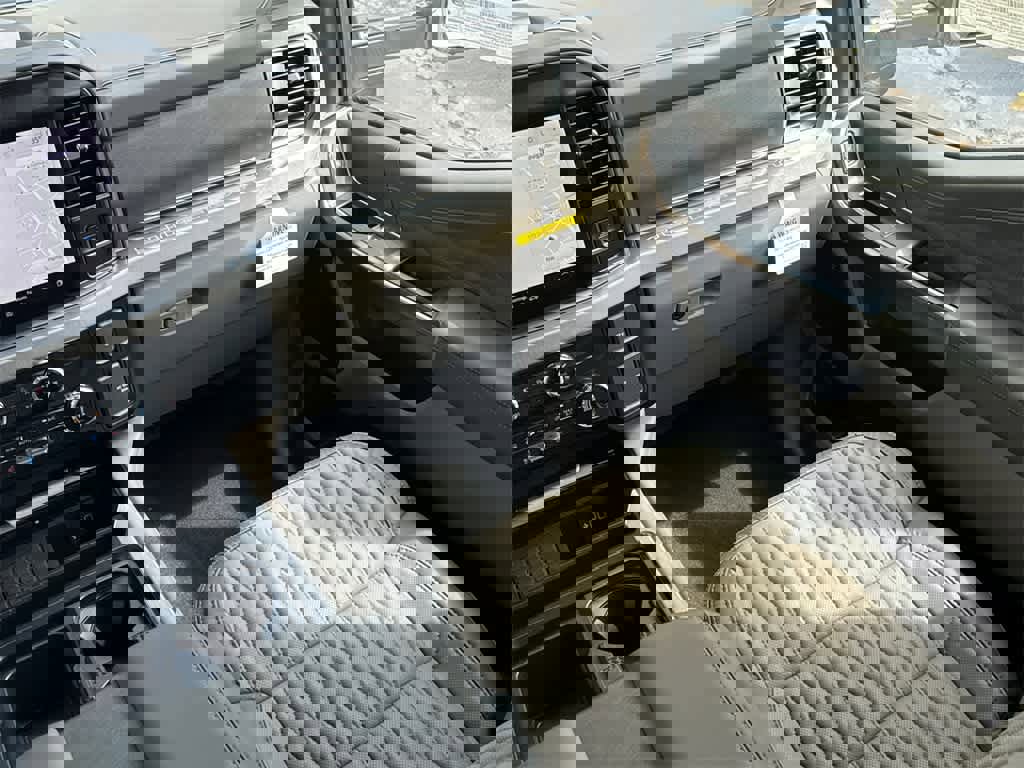 New 2025 Ford F250 Platinum w/ Platinum Plus Package image 22