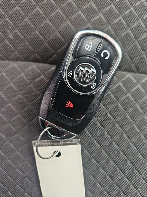 Used 2022 Buick Encore Preferred w/ Safety Package image 29