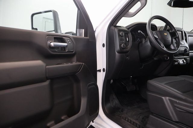 New 2026 Chevrolet Silverado 3500 W/T AWD/4WD image 9