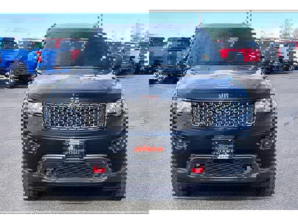 Used 2019 Jeep Grand Cherokee Trailhawk image 3