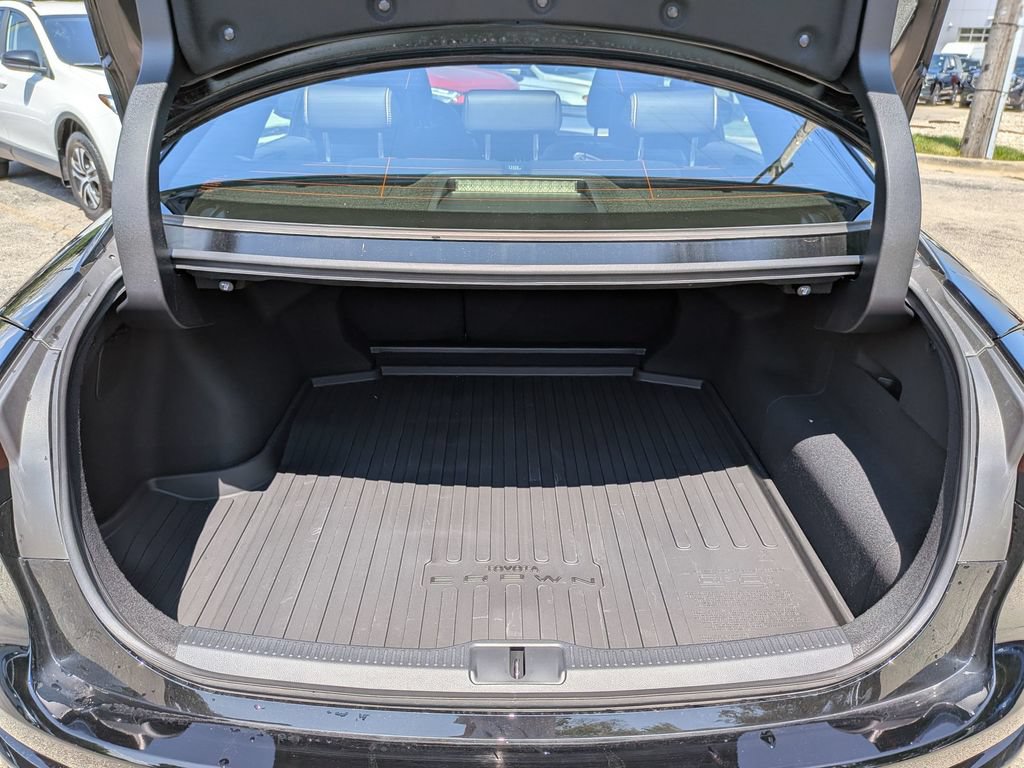 Used 2026 Toyota Crown AWD/4WD image 30