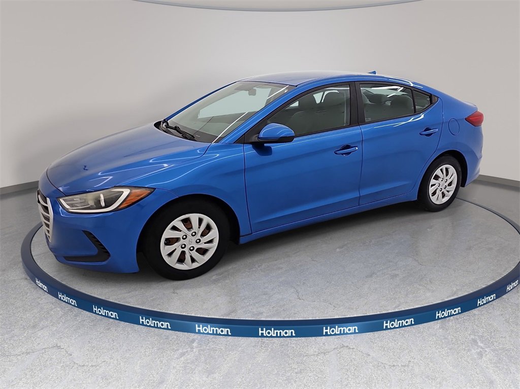 Used 2017 Hyundai Elantra SE image 11
