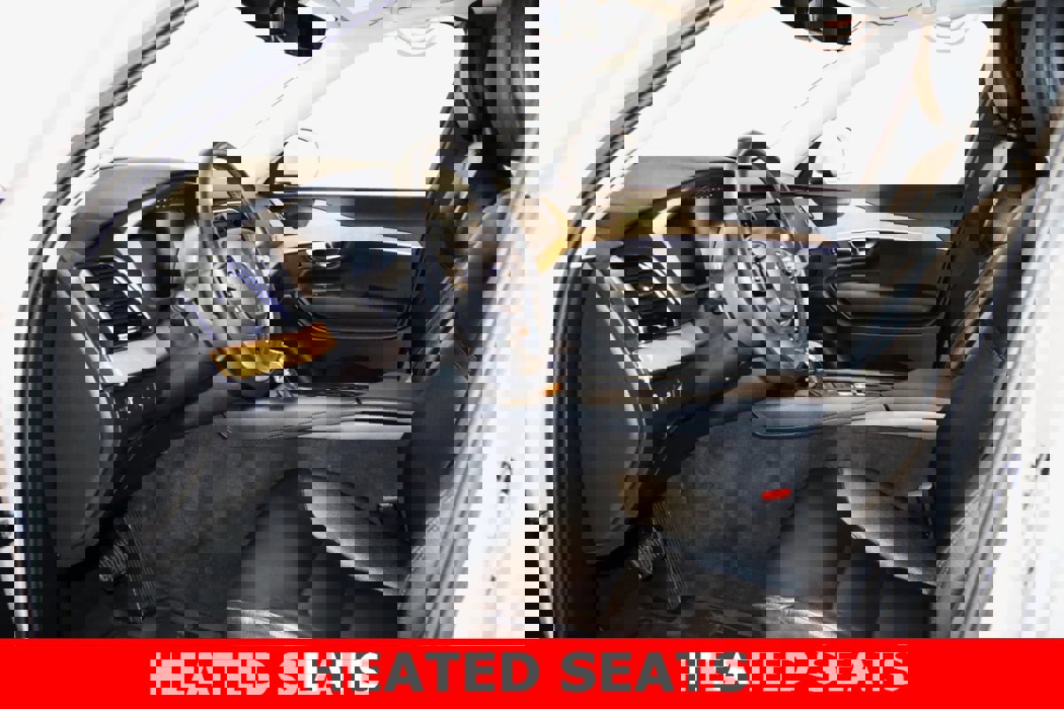 Used 2022 Volvo XC90 T6 Momentum w/ Advanced Package image 14