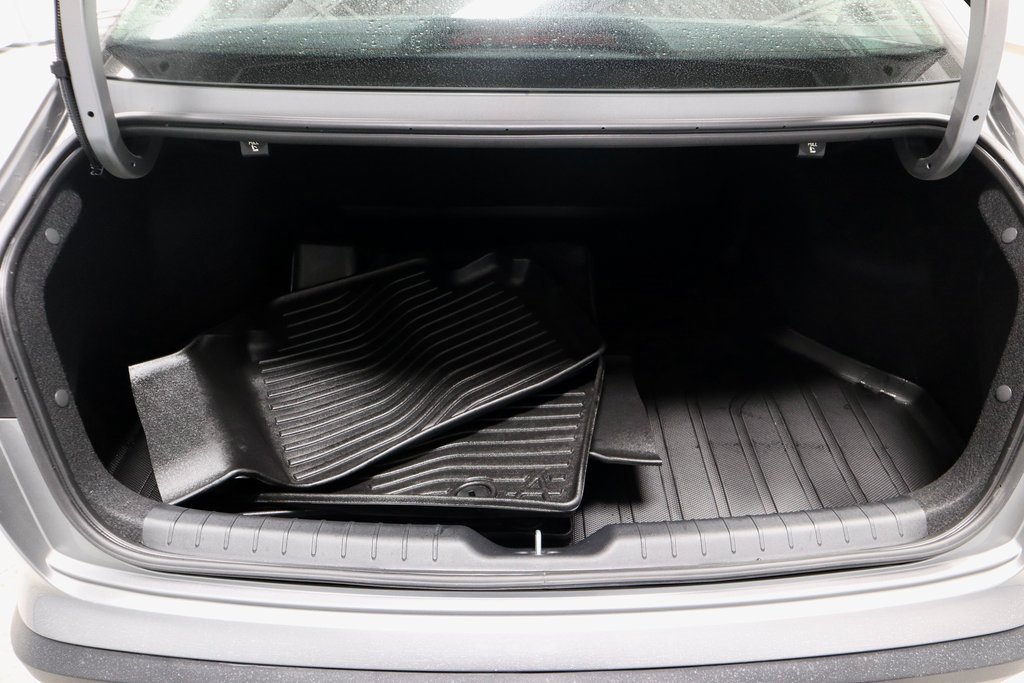 Used 2025 Kia K4 LXS image 13