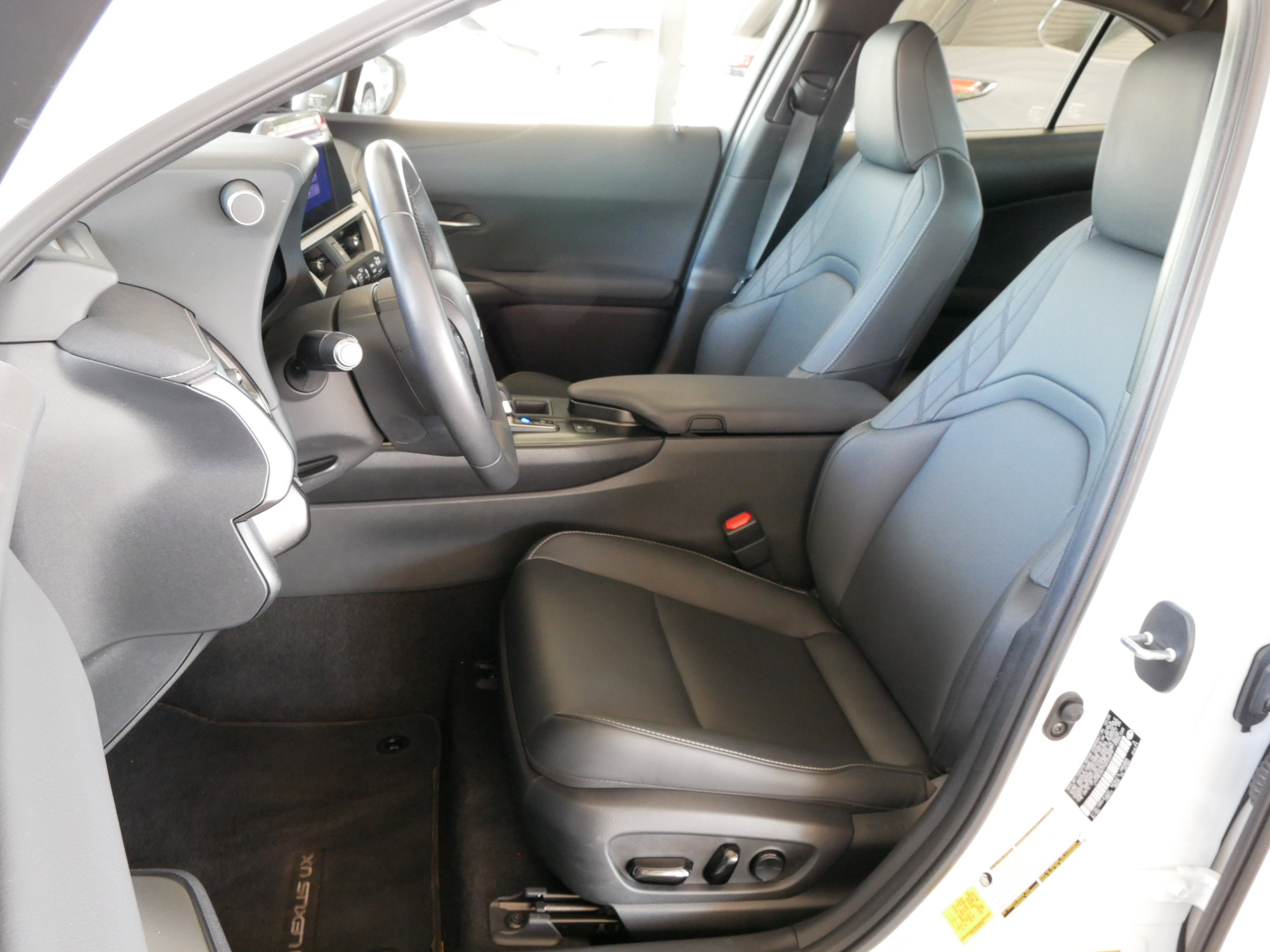 Certified 2025 Lexus UX 300h FWD image 2