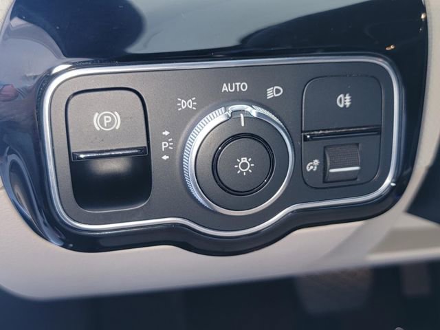 Used 2019 Mercedes-Benz A 220 image 29