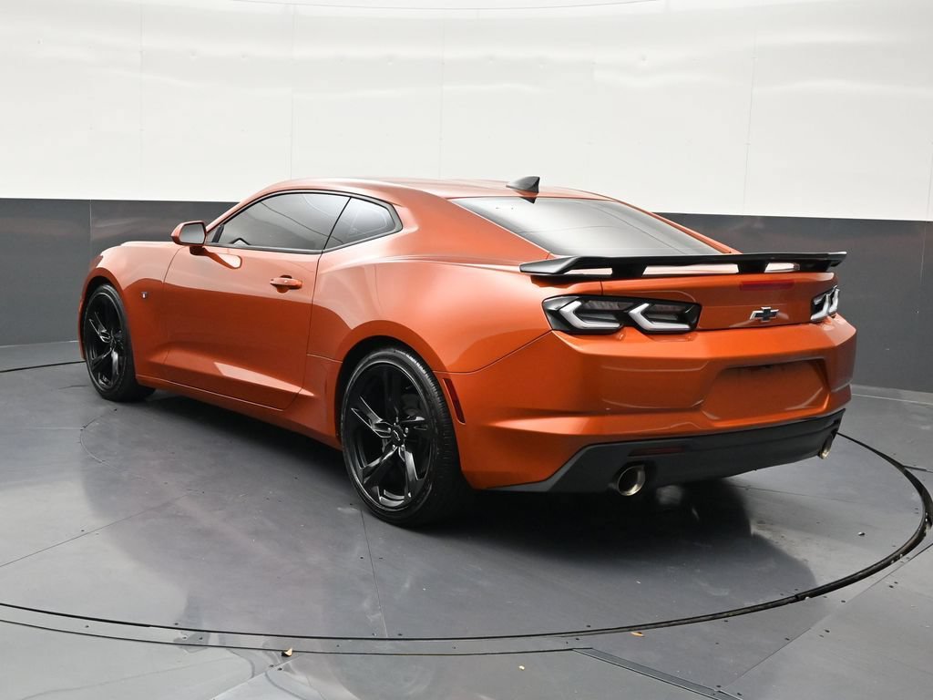 Used 2024 Chevrolet Camaro LT RWD image 3