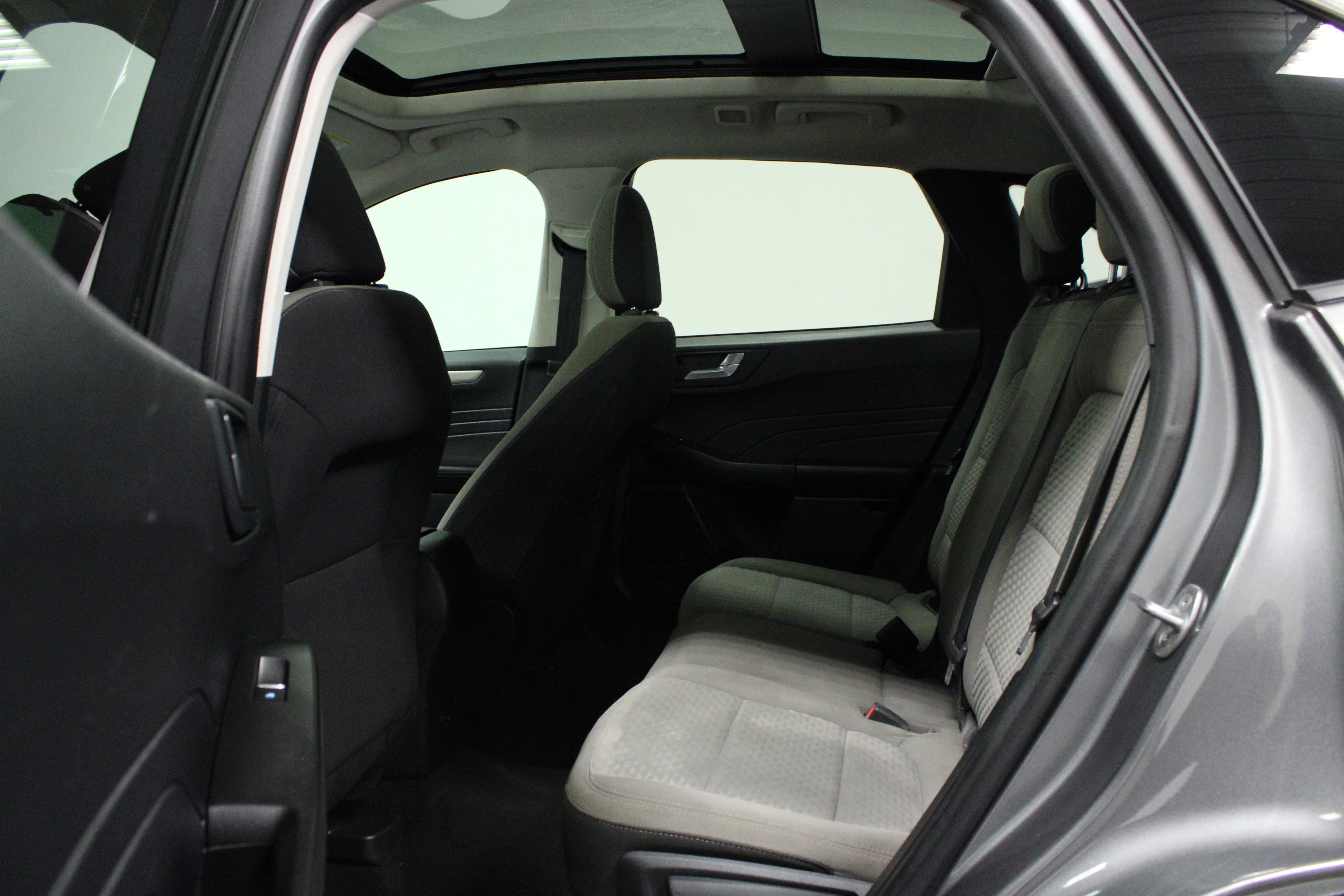 Used 2021 Ford Escape SE FWD image 13