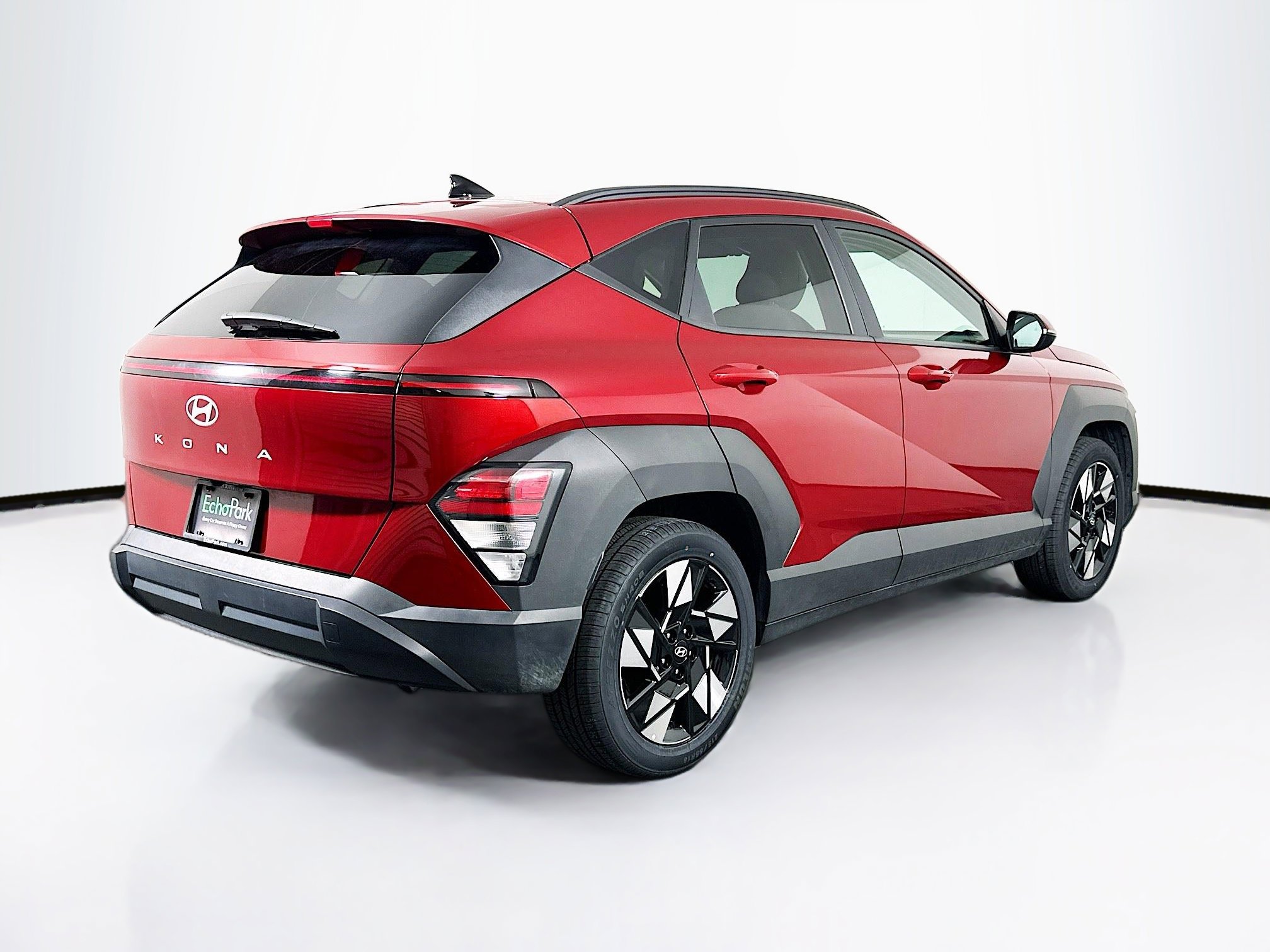 Used 2025 Hyundai Kona SEL FWD image 9