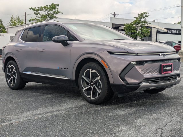 New 2025 Chevrolet Equinox EV LT w/ LPO, Blackout Package image 6