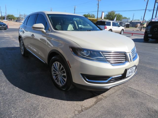 Used 2016 Lincoln MKX Select w/ Select Plus Package FWD image 3