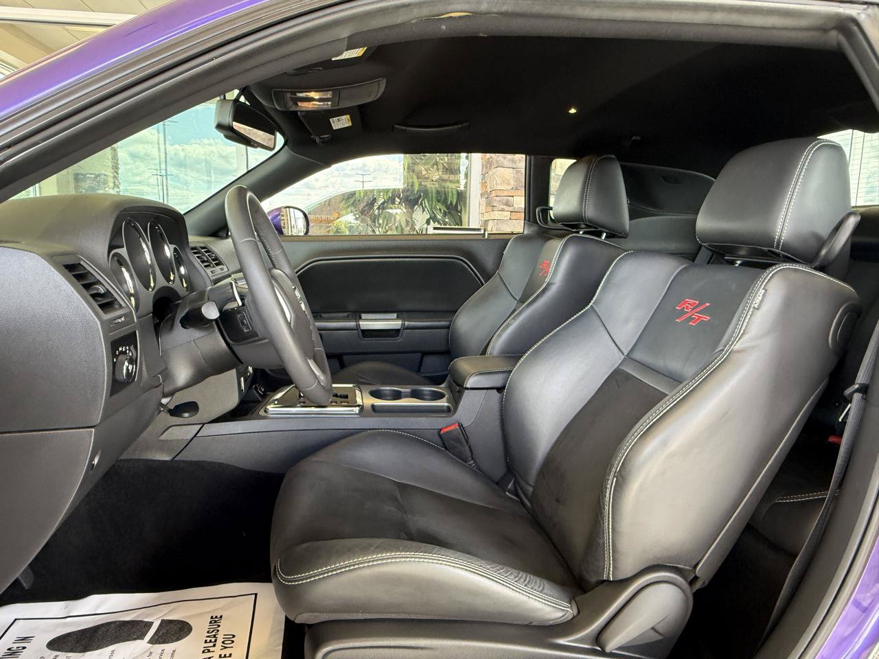 Used 2014 Dodge Challenger R/T RWD image 9