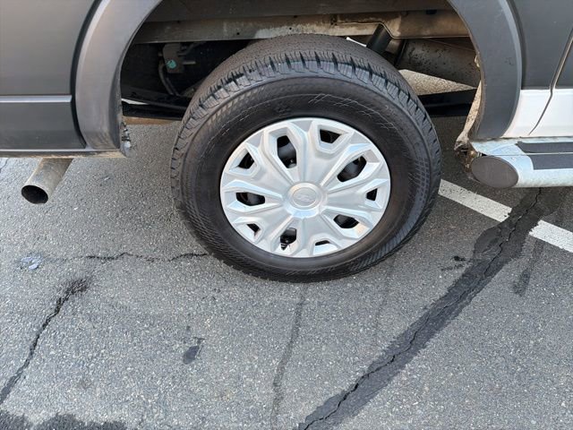 Used 2024 Ford Transit 250 Low Roof w/ Exterior Upgrade Package image 18